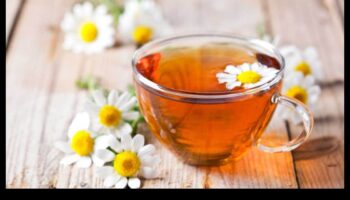 الهدوء والراحة: الارتقاء بعافيتك مع شاي البابونج