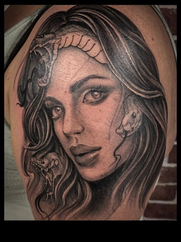 الواقعية المتقنة: تحويل البشرة إلى روائع نابضة بالحياة