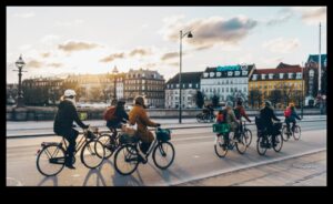 سجلات ركوب الدراجات في سيتي سكيب: روايات من راكبي الدراجات المتنقلين