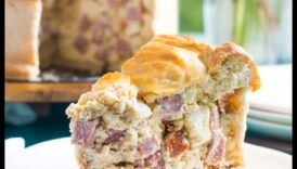 بيتزا باراديسو: صناعة الفطائر الإيطالية الحرفية في المنزل