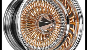 عجلات الماضي: سيارات ودراجات عتيقة تعكس الأناقة الخالدة