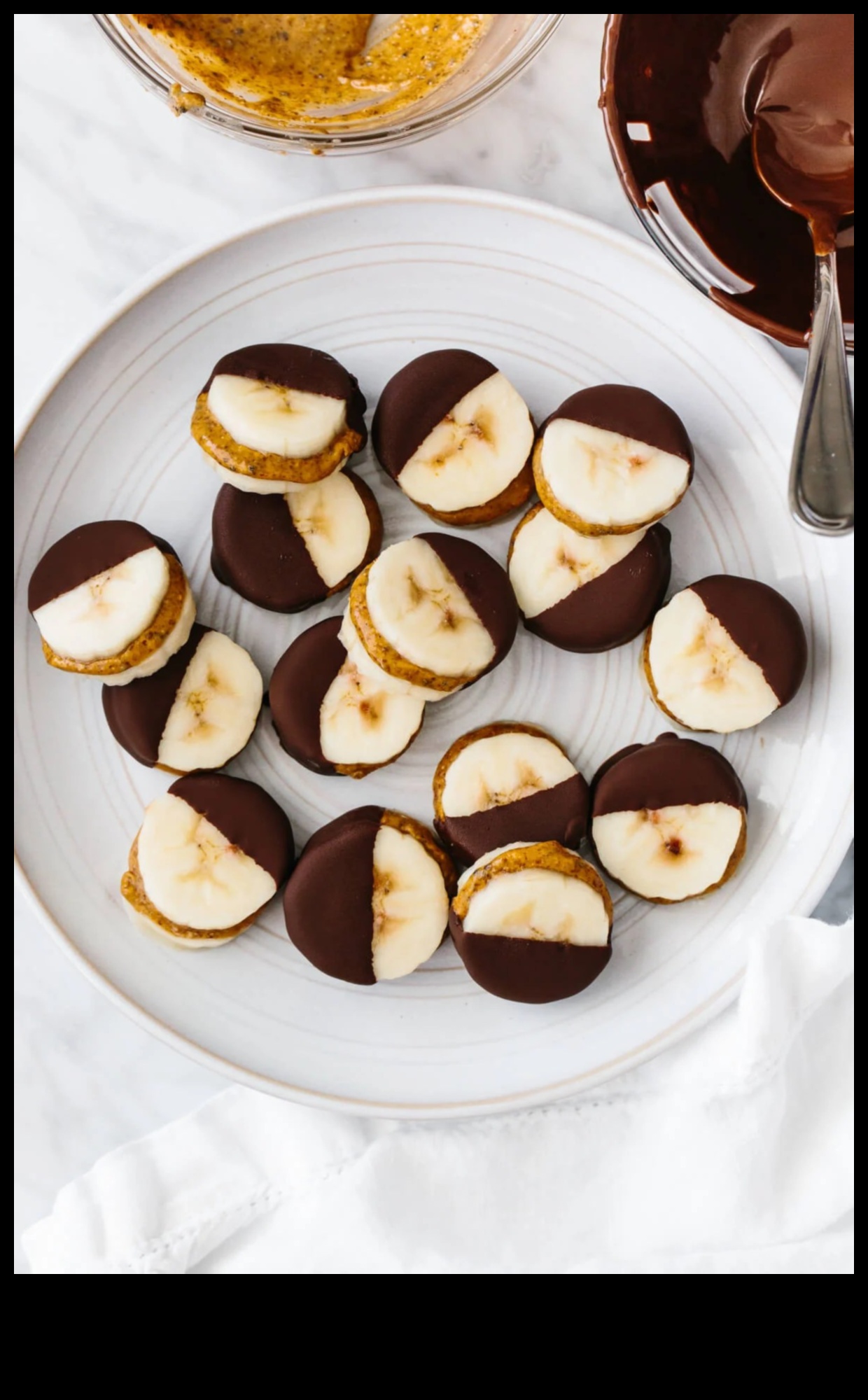 قضمة في السعادة: وصفات الوجبات الخفيفة لإضفاء البهجة على يومك