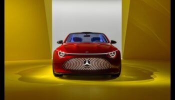 الرحلات الثورية: التكنولوجيا الرائدة في المركبات الفاخرة