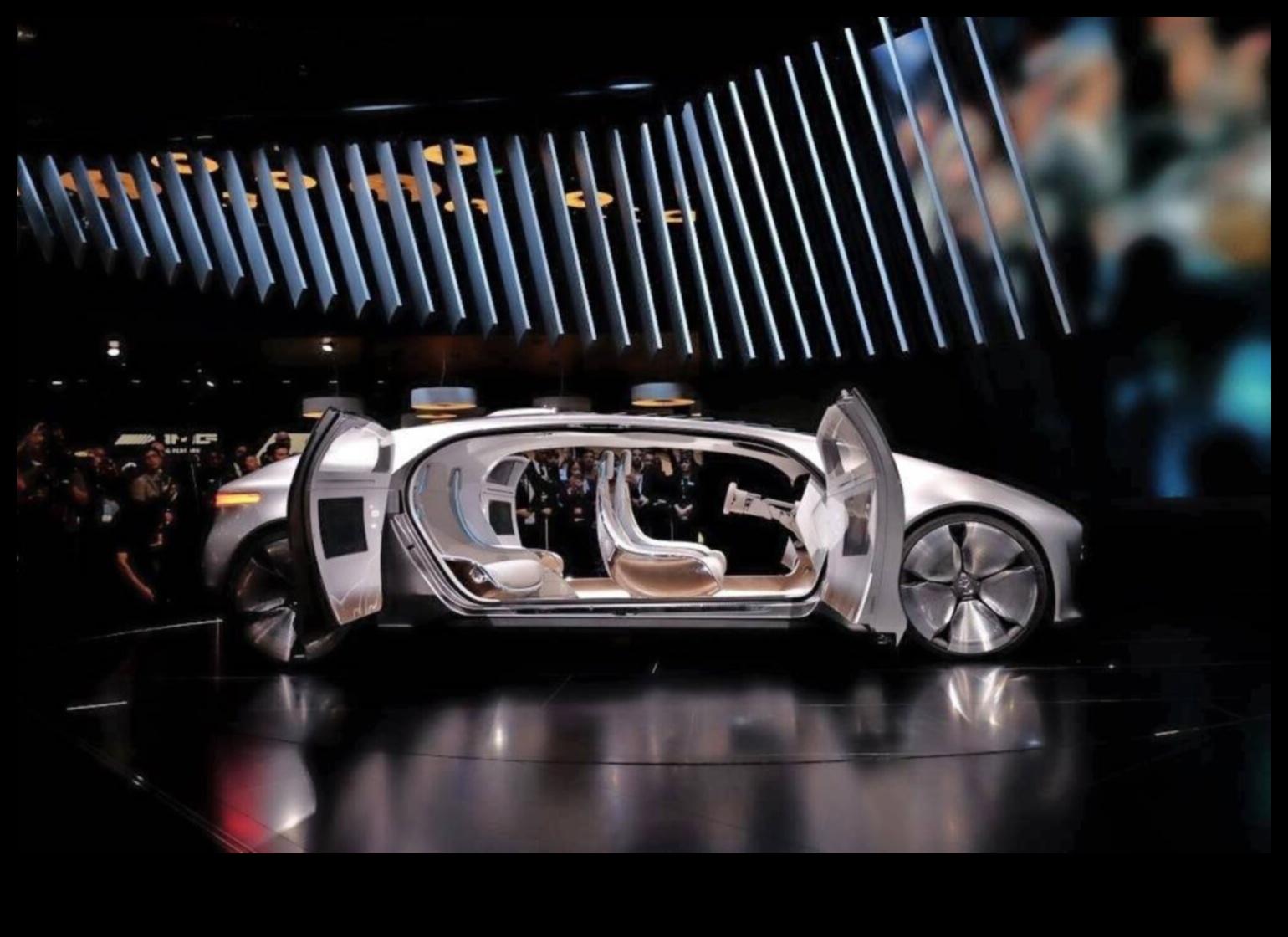 الثورة الصامتة: التأثير التحويلي للسيارات ذاتية القيادة